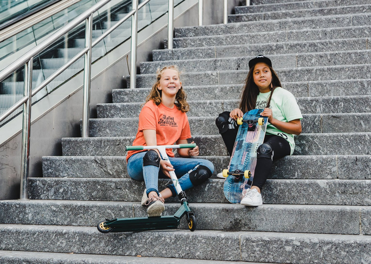 Mellomnivå skateboard Neon Chevron