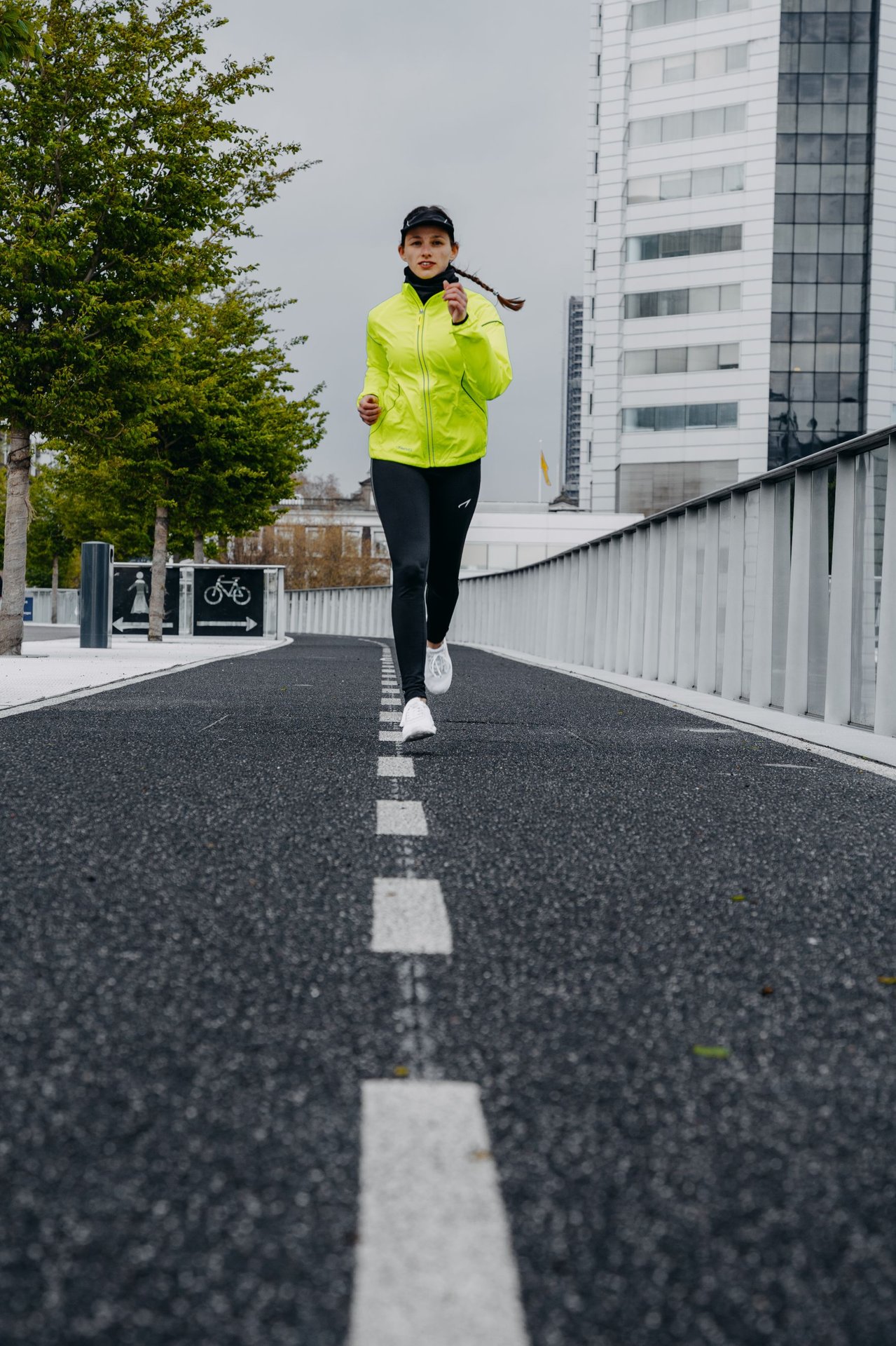 Running Jacket Neon Yellow - Bilde 4