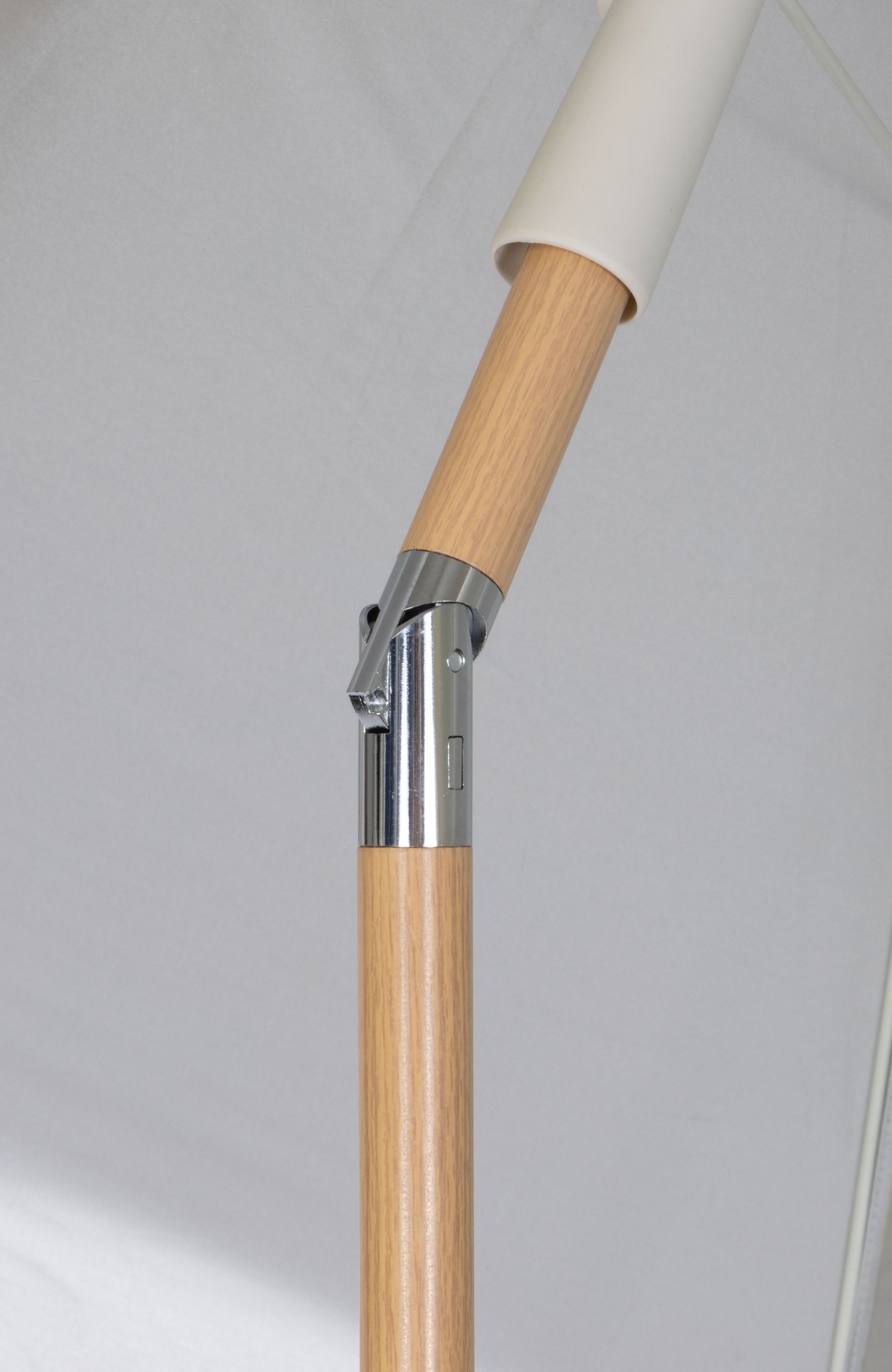 Beach Umbrella Tiltable 200cm Oliana - Bilde 5